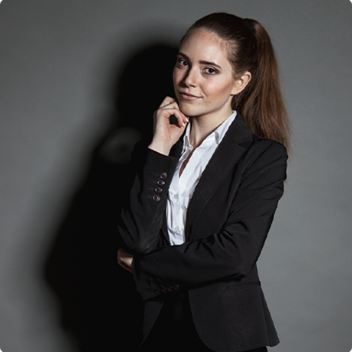 From AM to PM: Workwear Looks That Turn Heads After Hours